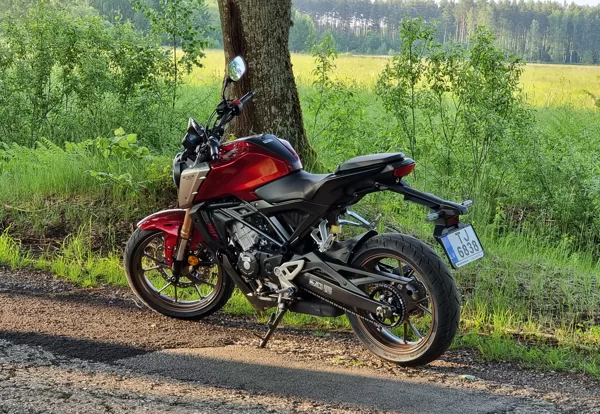 HONDA CB125NA [Candy Cromosphere Red]