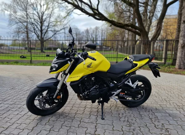 HONDA CB750 HORNET