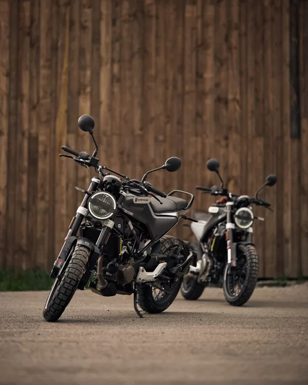 HUSQVARNA SVARTPILEN 125