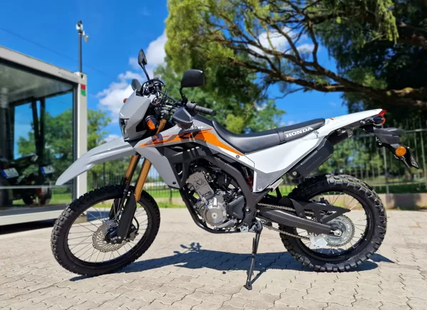 HONDA CRF300LA (pieejamas ČETRAS tehnikas vienības)